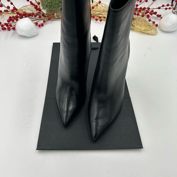 Women’s
Schutz black soft leather ankle boots size 40 made in Brazil - Picture 9 of 12